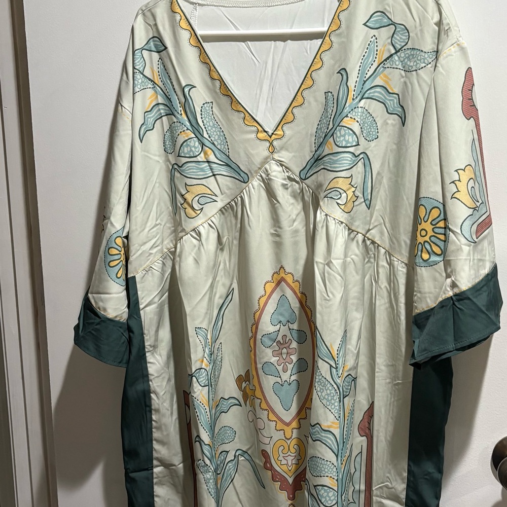 Elegant Floral V-Neck Dress